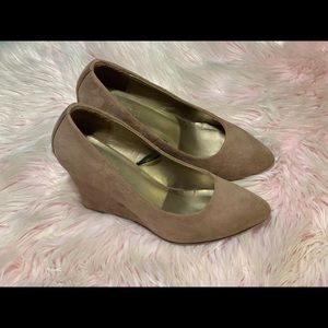 Forever 21 Tan Suede Wedges